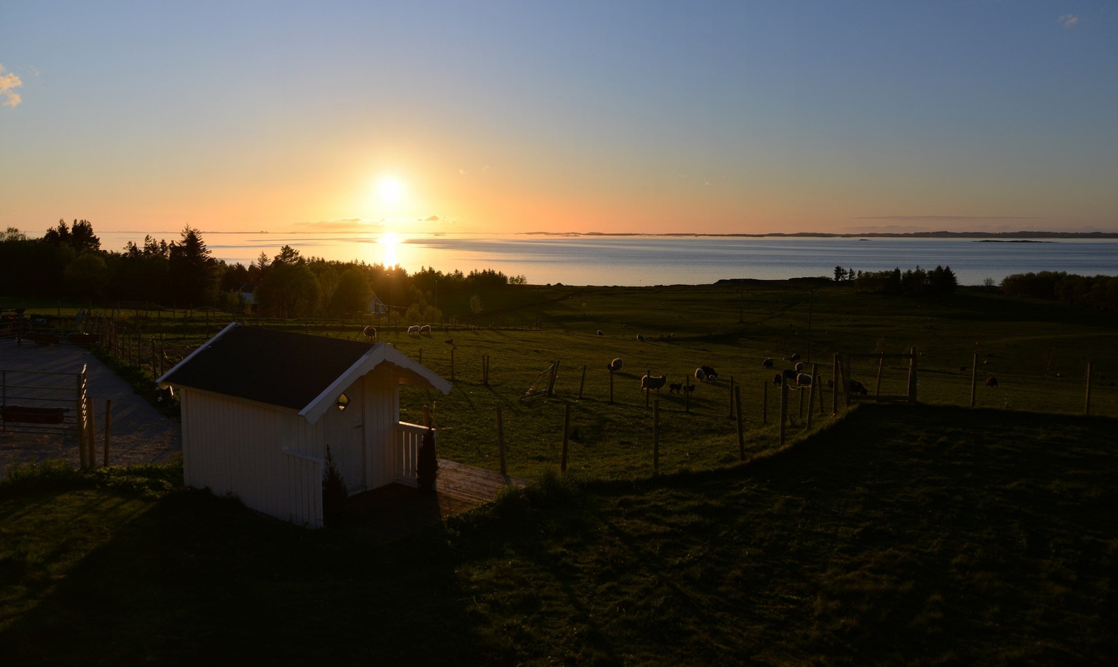 Solnedgang på Ræstad Galleribilde