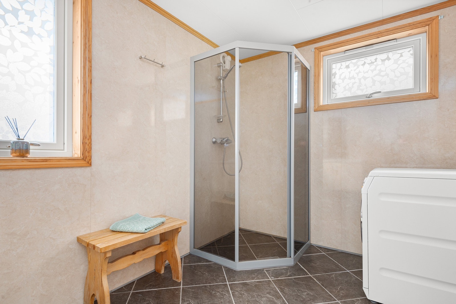 Bad i 1. etasje Galleribilde