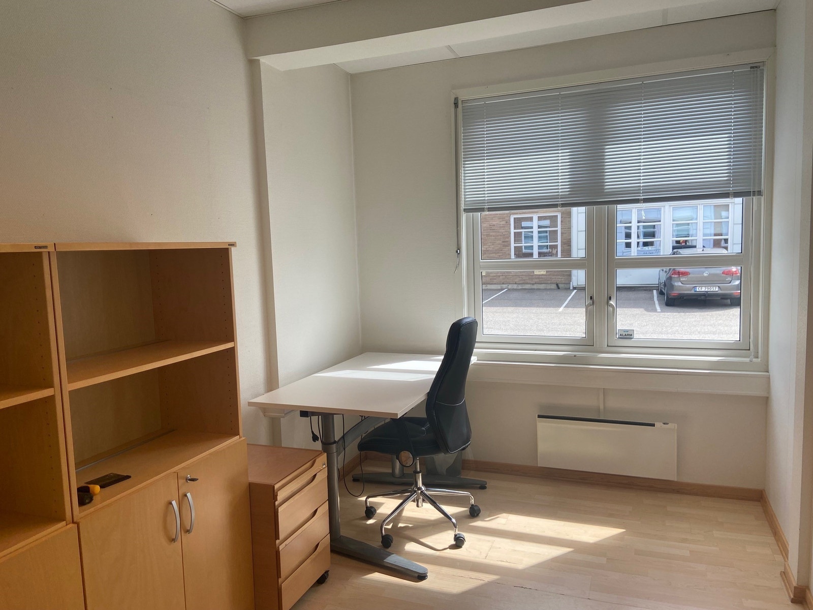 Enkelt kontor i 1. etg. Galleribilde
