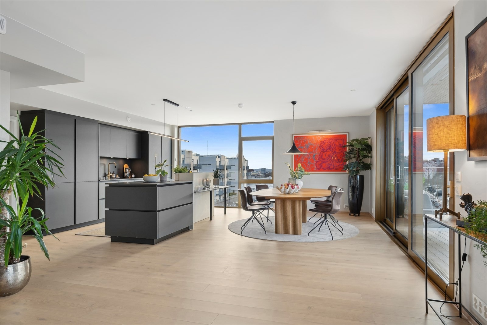 Spektakulær leilighet i eksklusive Waldemars Tårn, presentert av Marte Netland v/DNB Eiendom Galleribilde