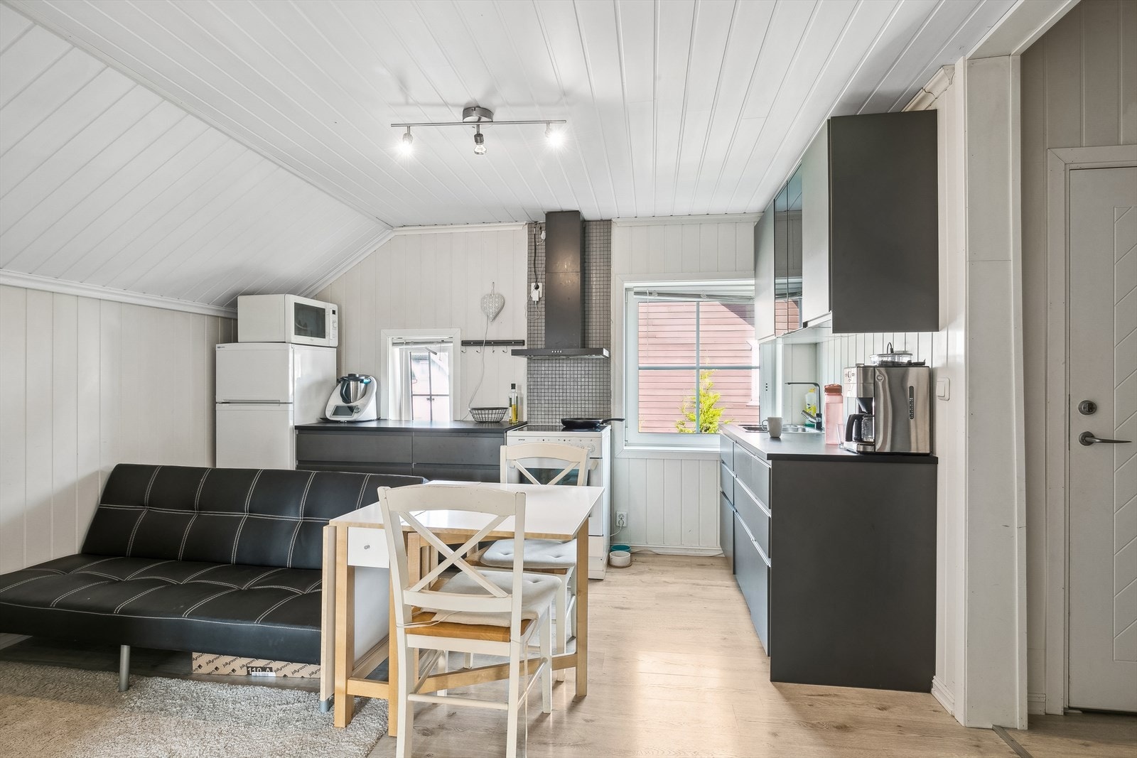 Kjøkken/stue i andre etasje. Galleribilde