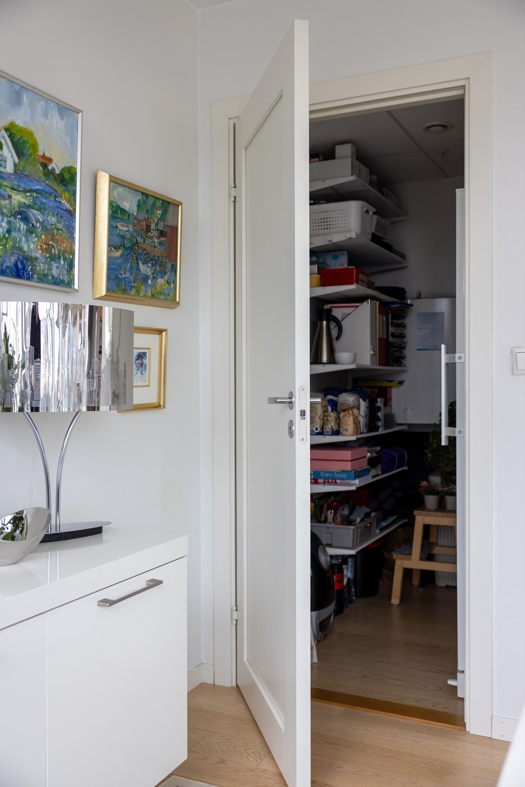 Intern bod i leiligheten. I tillegg disponerer leiligheten to eksterne boder Galleribilde