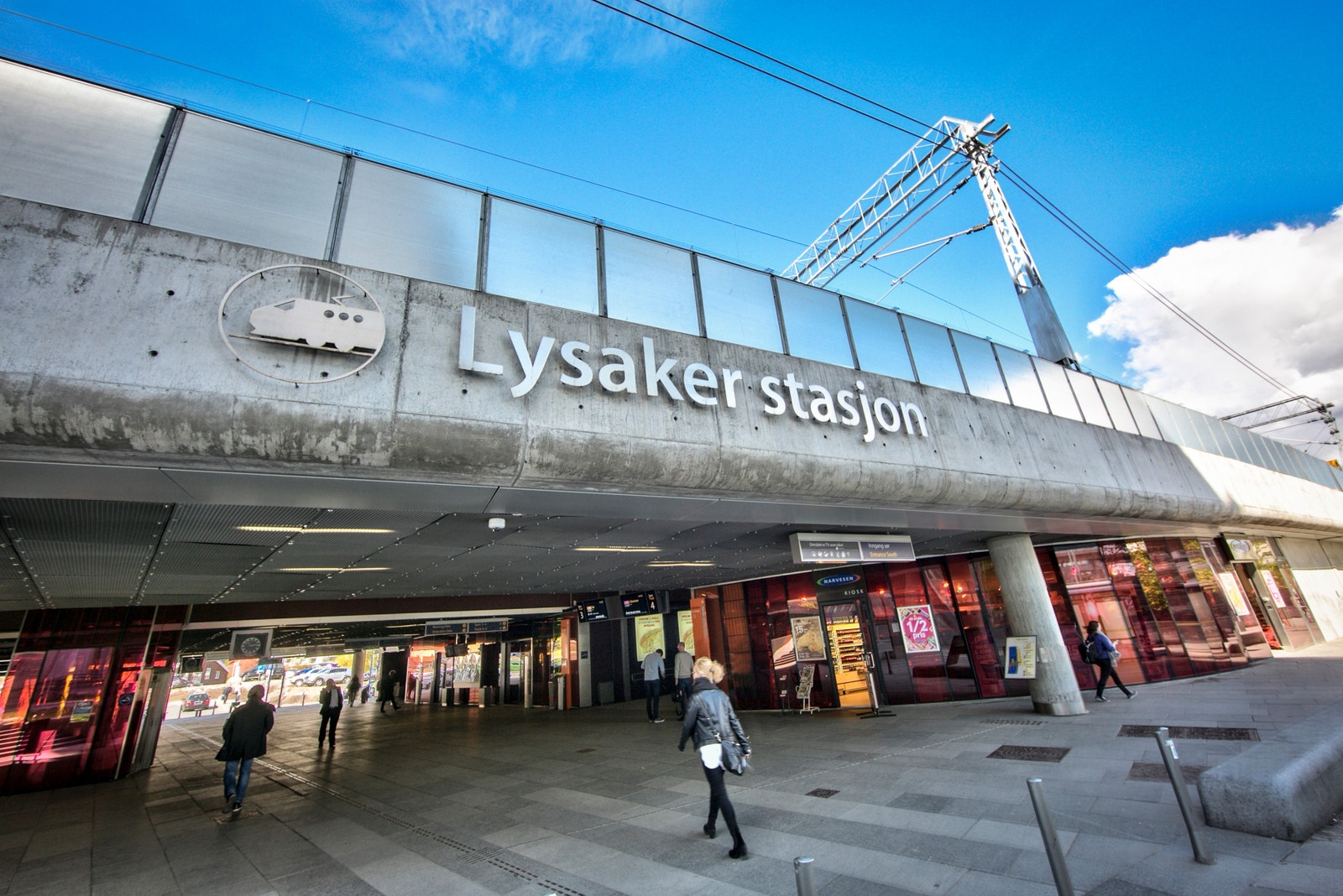 Buss - tog - Flytog - ferge = like ved! Galleribilde