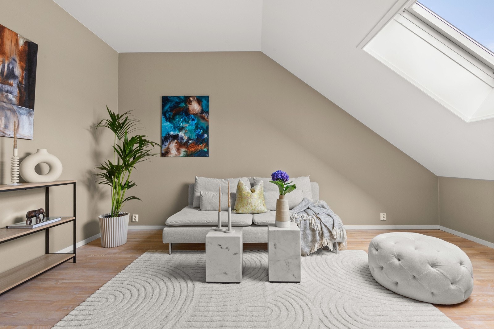 Velkommen til Platous gate 11 B, presentert av PrivatMegleren Park v/ Christoffer Brekke og Frida H. Hoen! Galleribilde