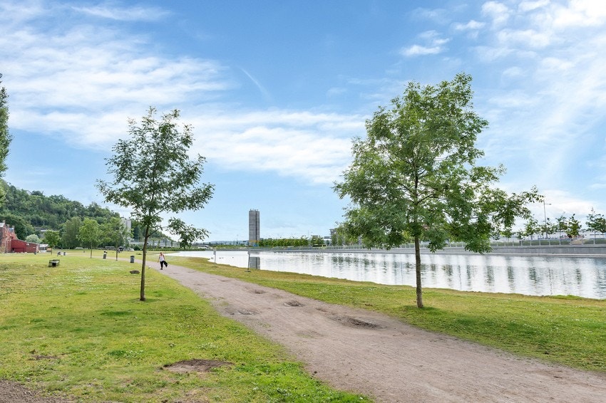 Ditt nye nabolag - Vannspeilet mot Barcode Galleribilde