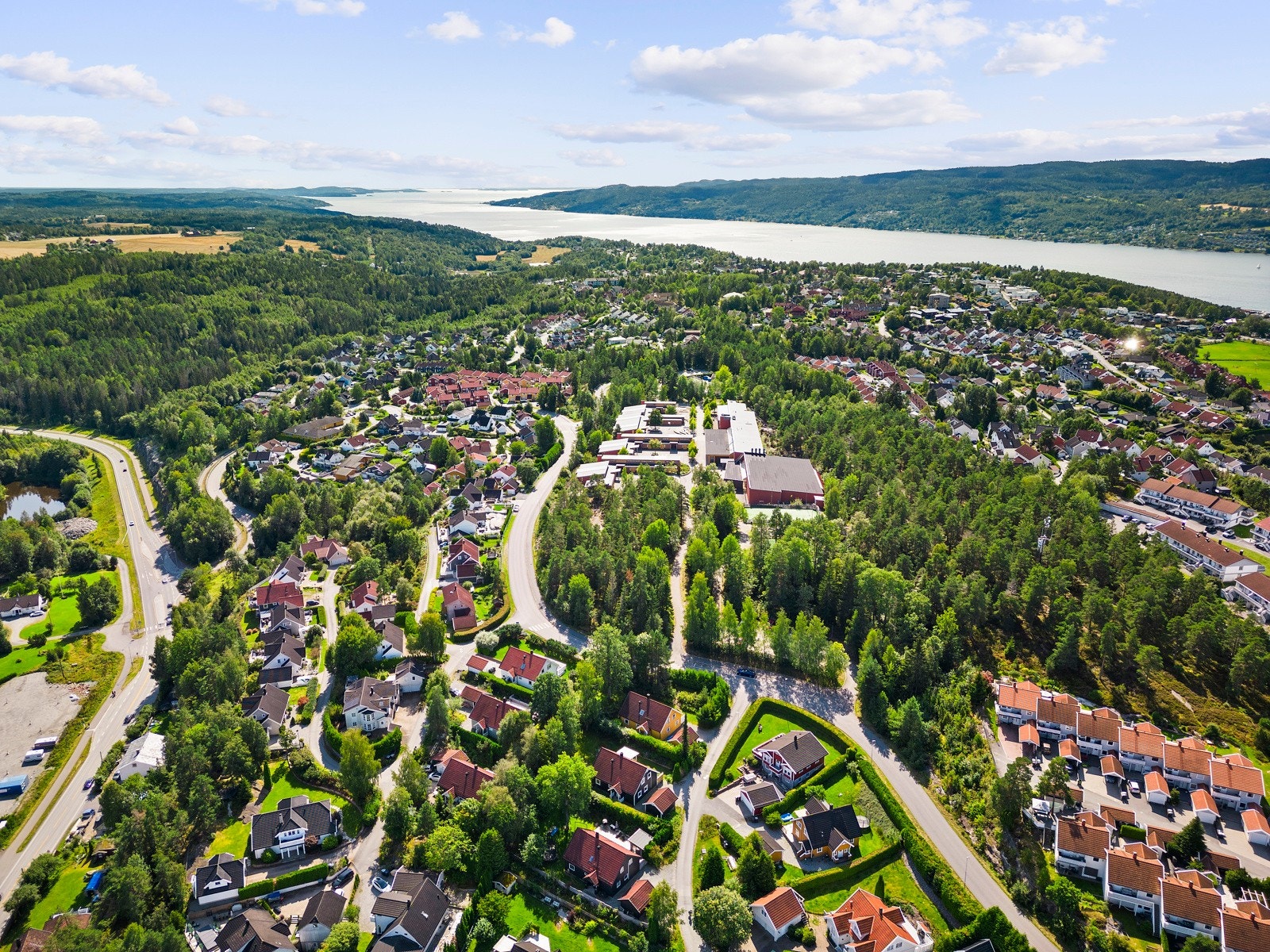 Drøbak badepark er innen rekkevidde, et perfekt sted for familieutflukter på varme sommerdager. Galleribilde