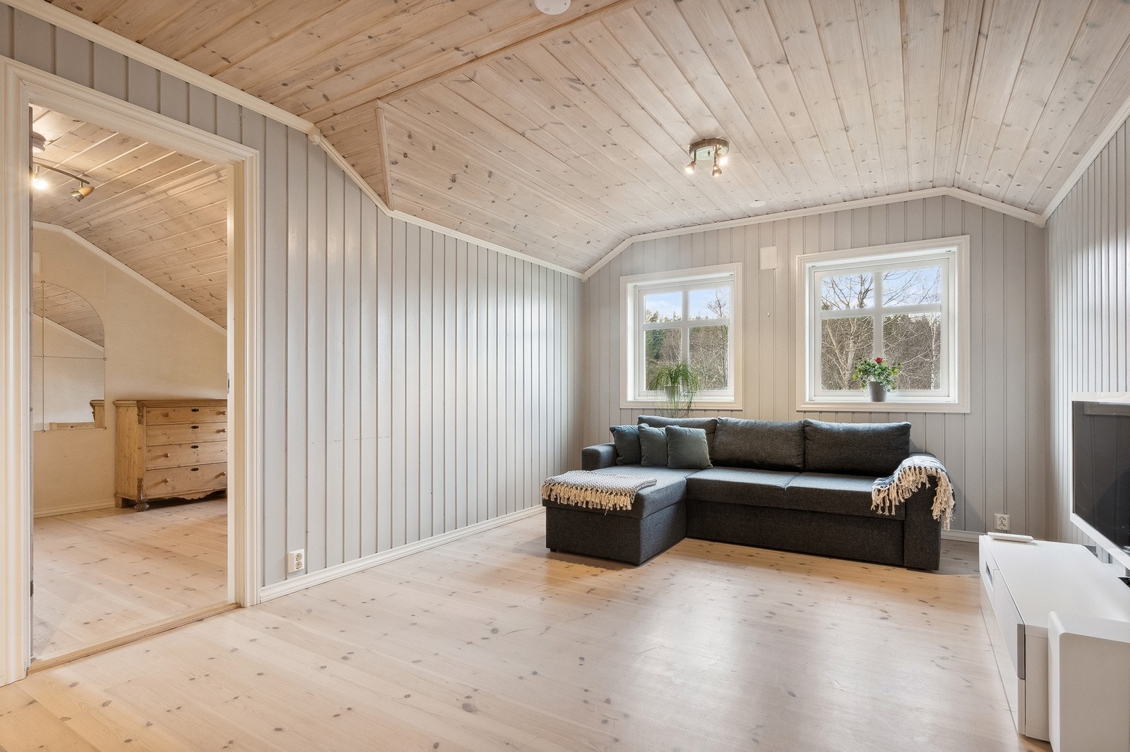 Loftsstue Galleribilde