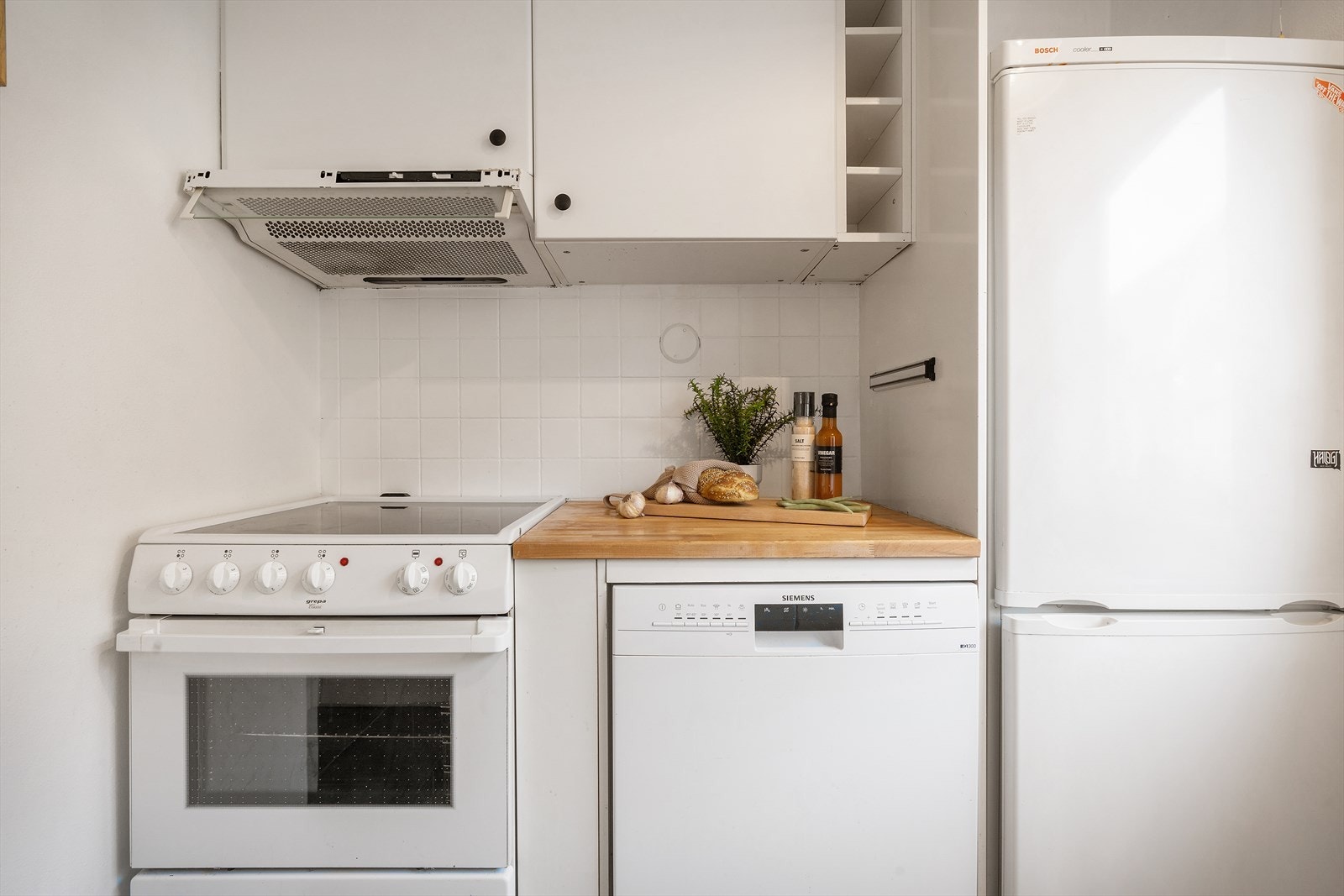 - Alle hvitevarer på kjøkkenet medfølger - Galleribilde