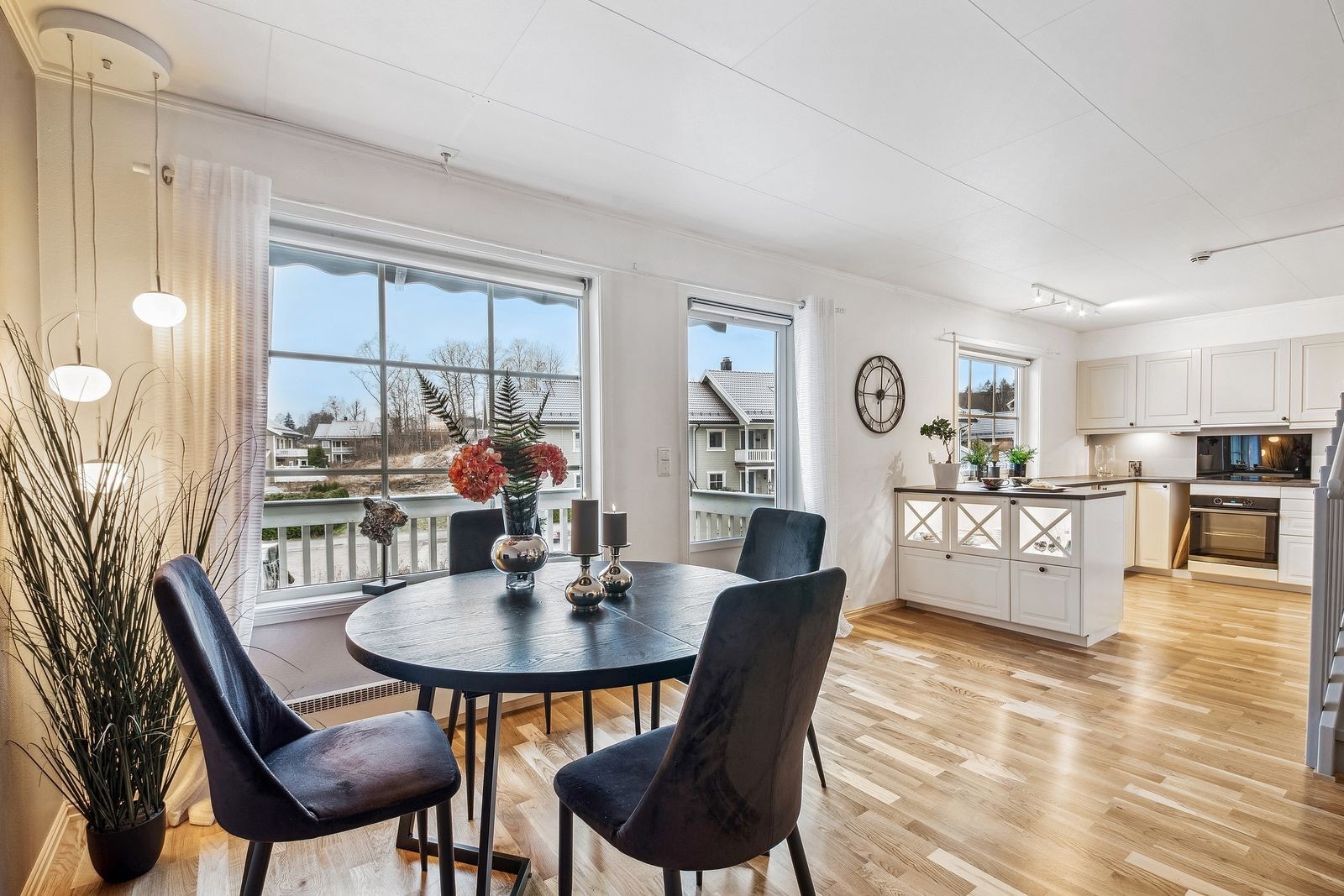 Åpen stue og kjøkkenløsning Galleribilde