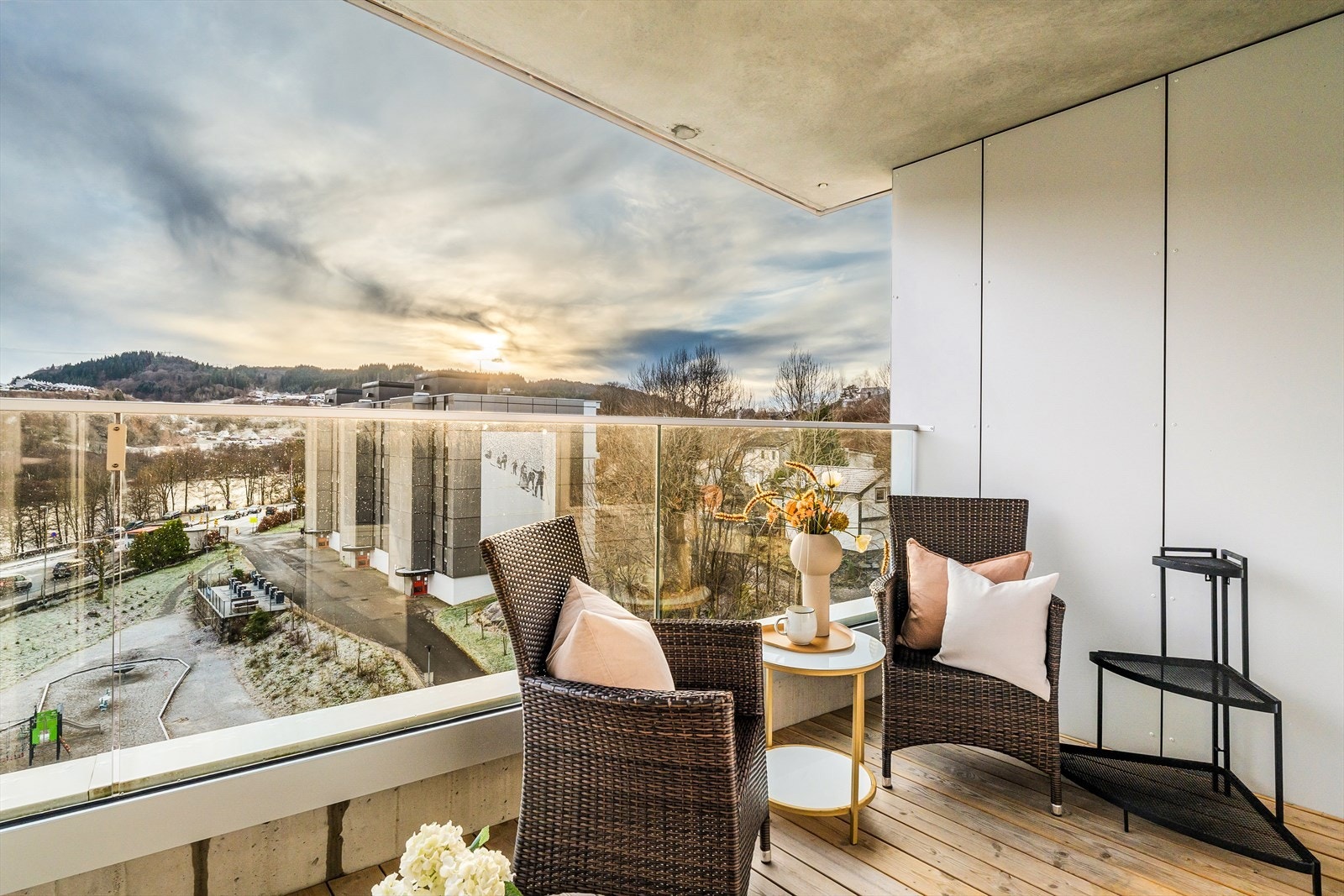 Terrassen ble rehabilitert i 2021 som en del av en større oppgradering av borettslagets fasade. Galleribilde