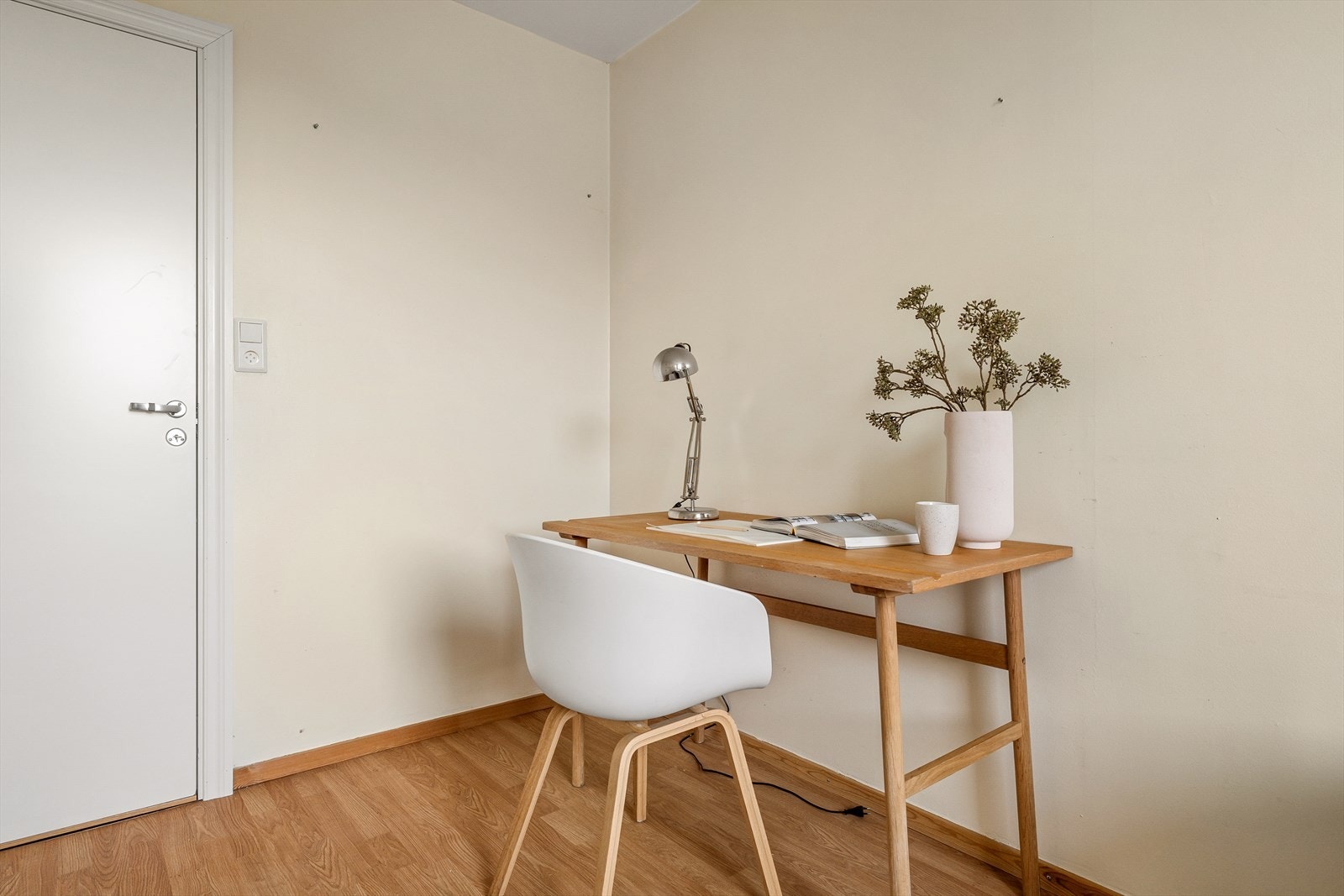 Perfekt kontor, barnerom eller gjesterom! Galleribilde