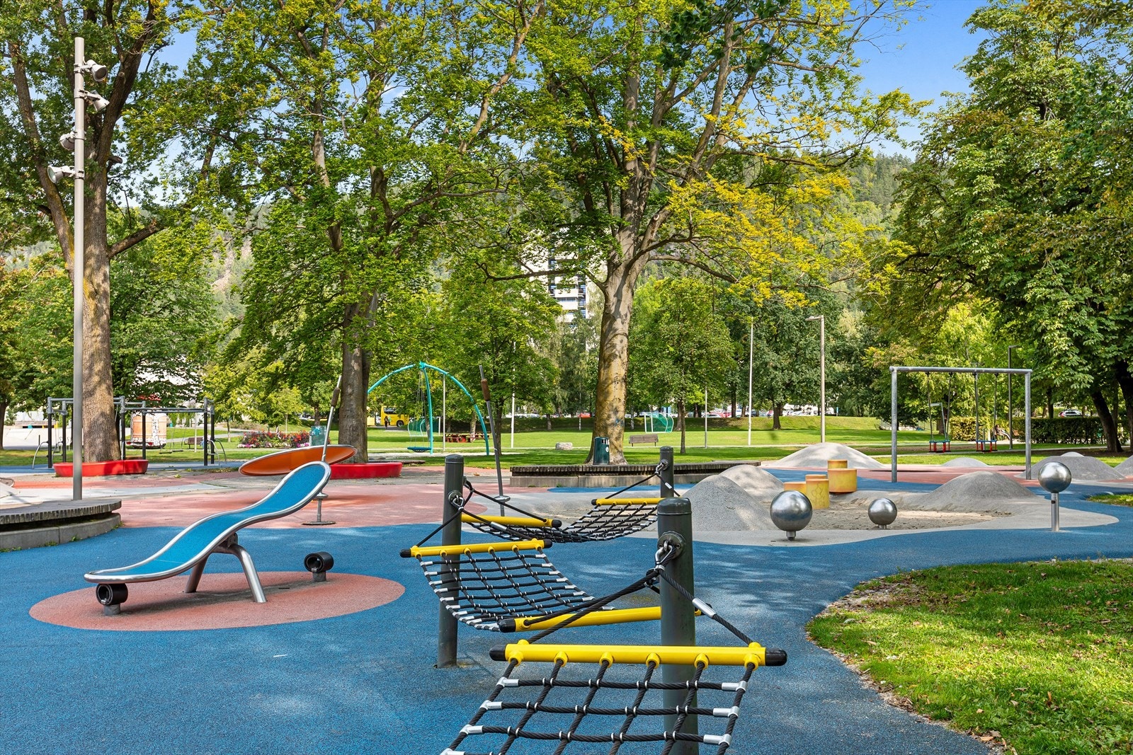 Byparken som er et flott stede for store og små Galleribilde