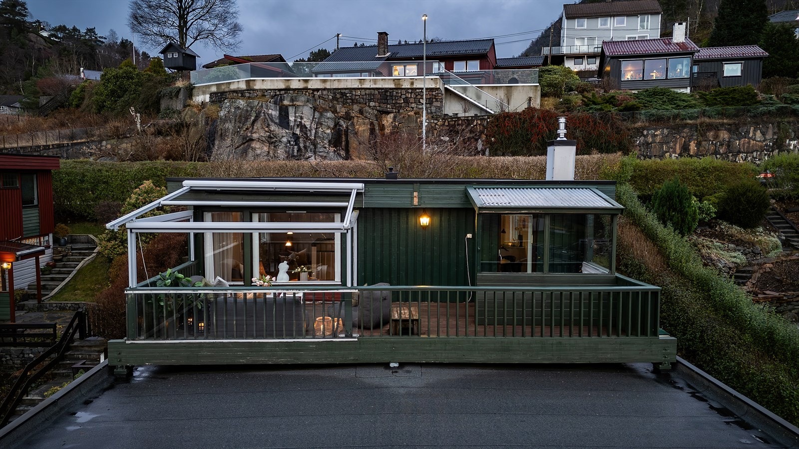 - En av borettslagets aller beste beliggenheter - høyt og fritt med upåklagelige utsiktsforhold og lite sjenerende innsyn - Galleribilde