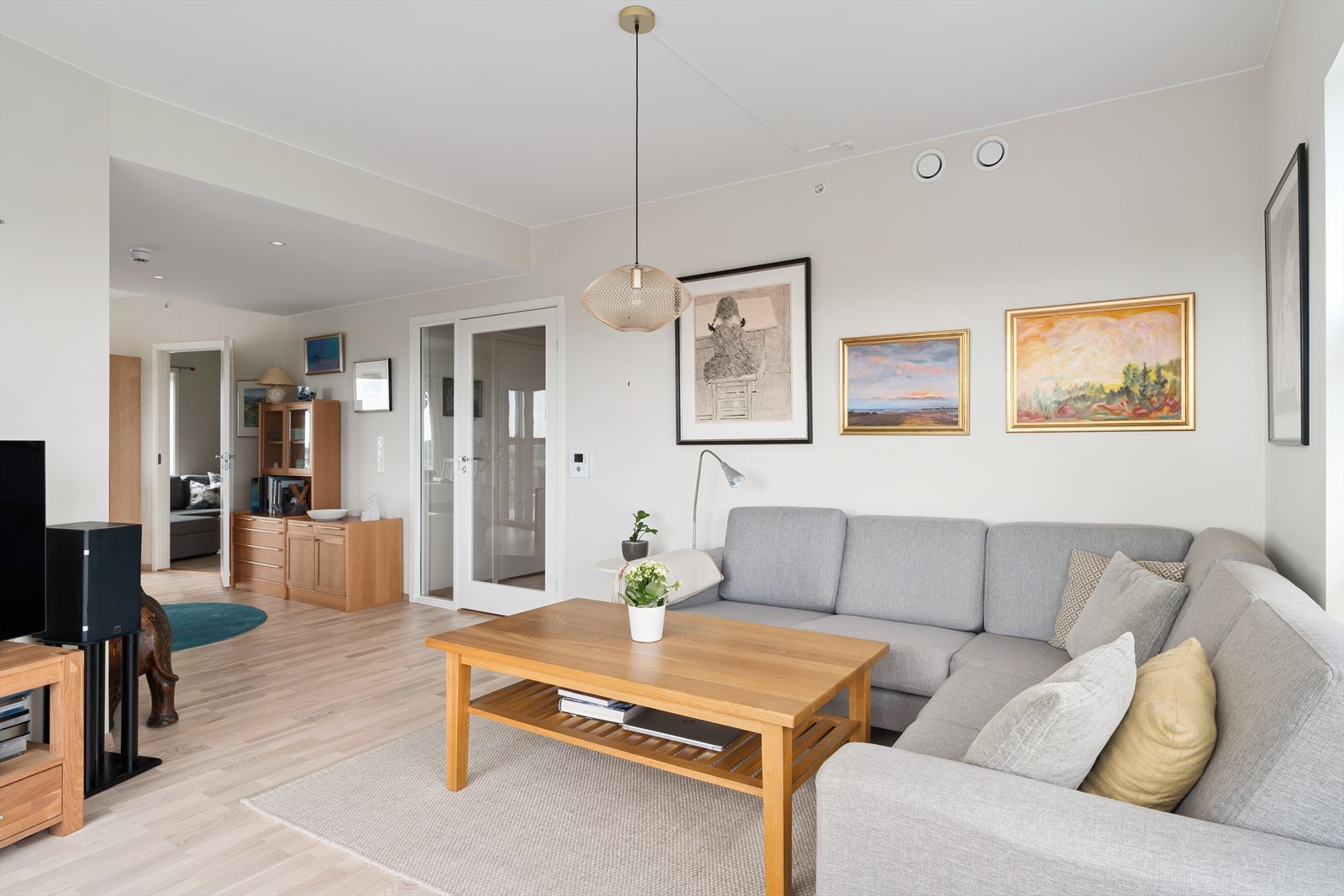 Glassdør som mellom stue og gang. Galleribilde