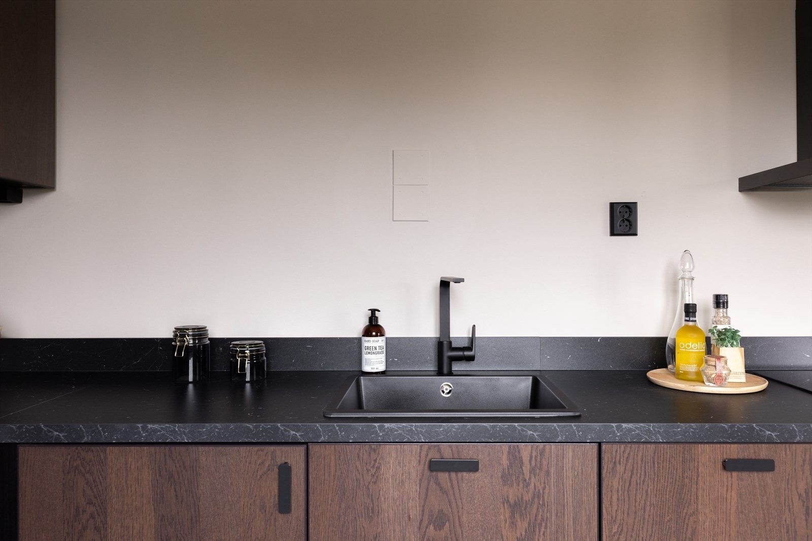 - Fint overflater og gjennomført standard - Galleribilde