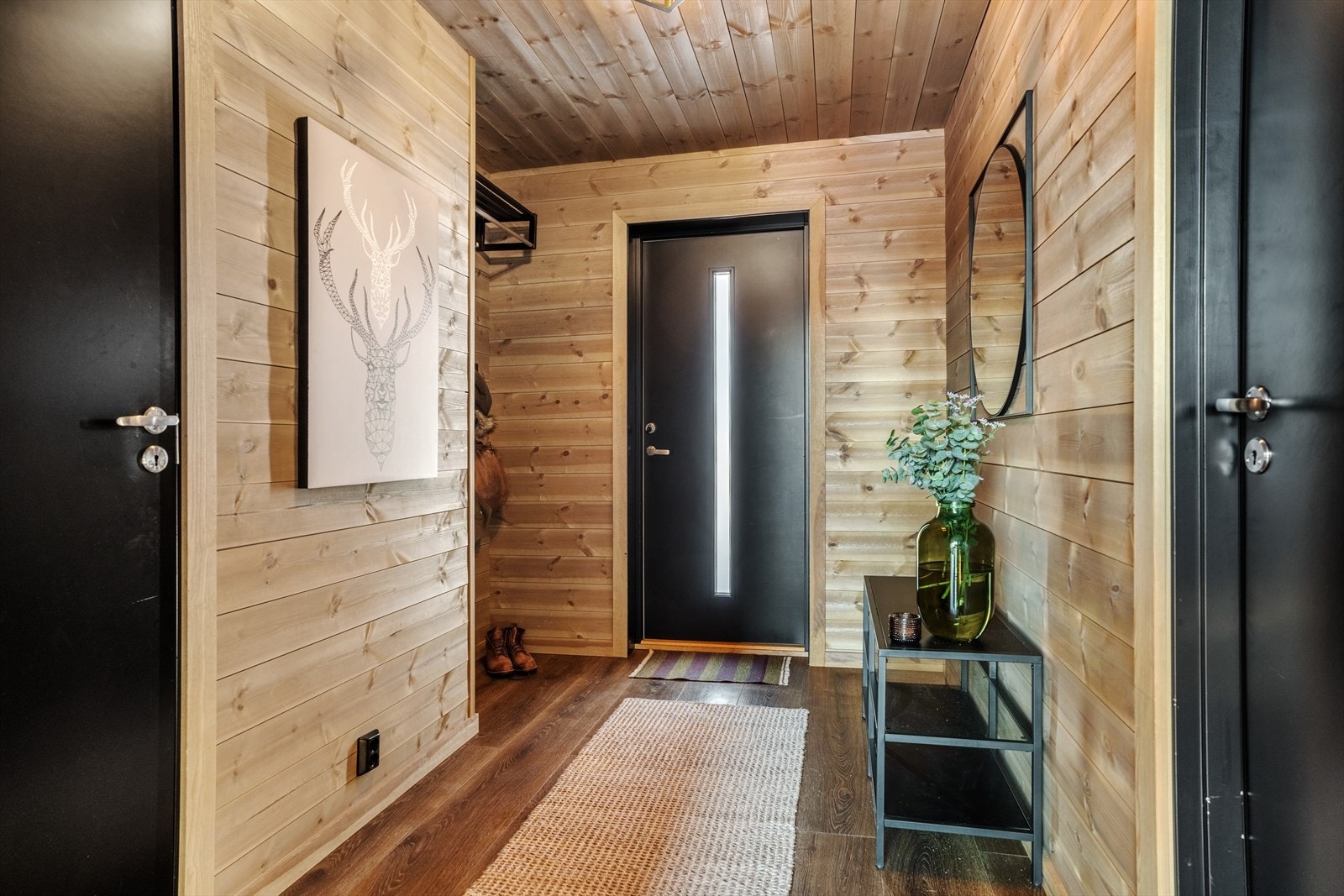Entré/gang med oppheng for yttertøy Galleribilde