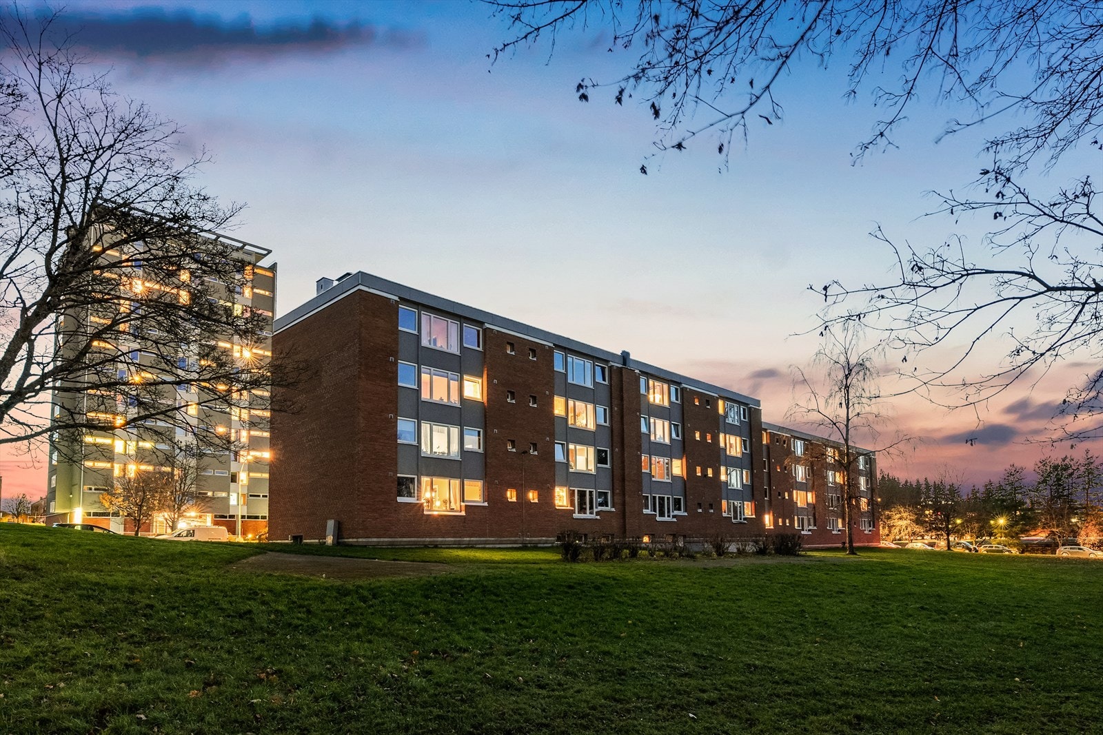 Manglerudvangen er et veldrevet boretttslag med 502 andelsleiligheter. Fellesvaskeri i kjeller og sykkeparkering både innendørs og utendørs. Galleribilde