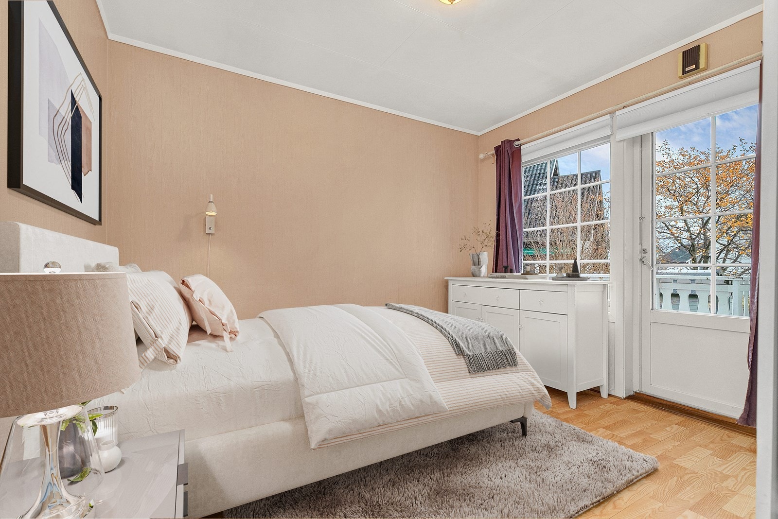 Leiligheten har 1
stk soverom. (Digitalt møblert) Galleribilde