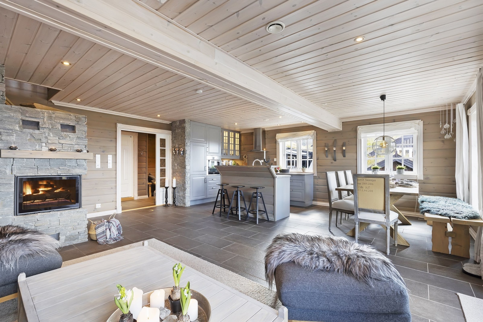 Nydelig og romslig
halvpart av duohytte Galleribilde