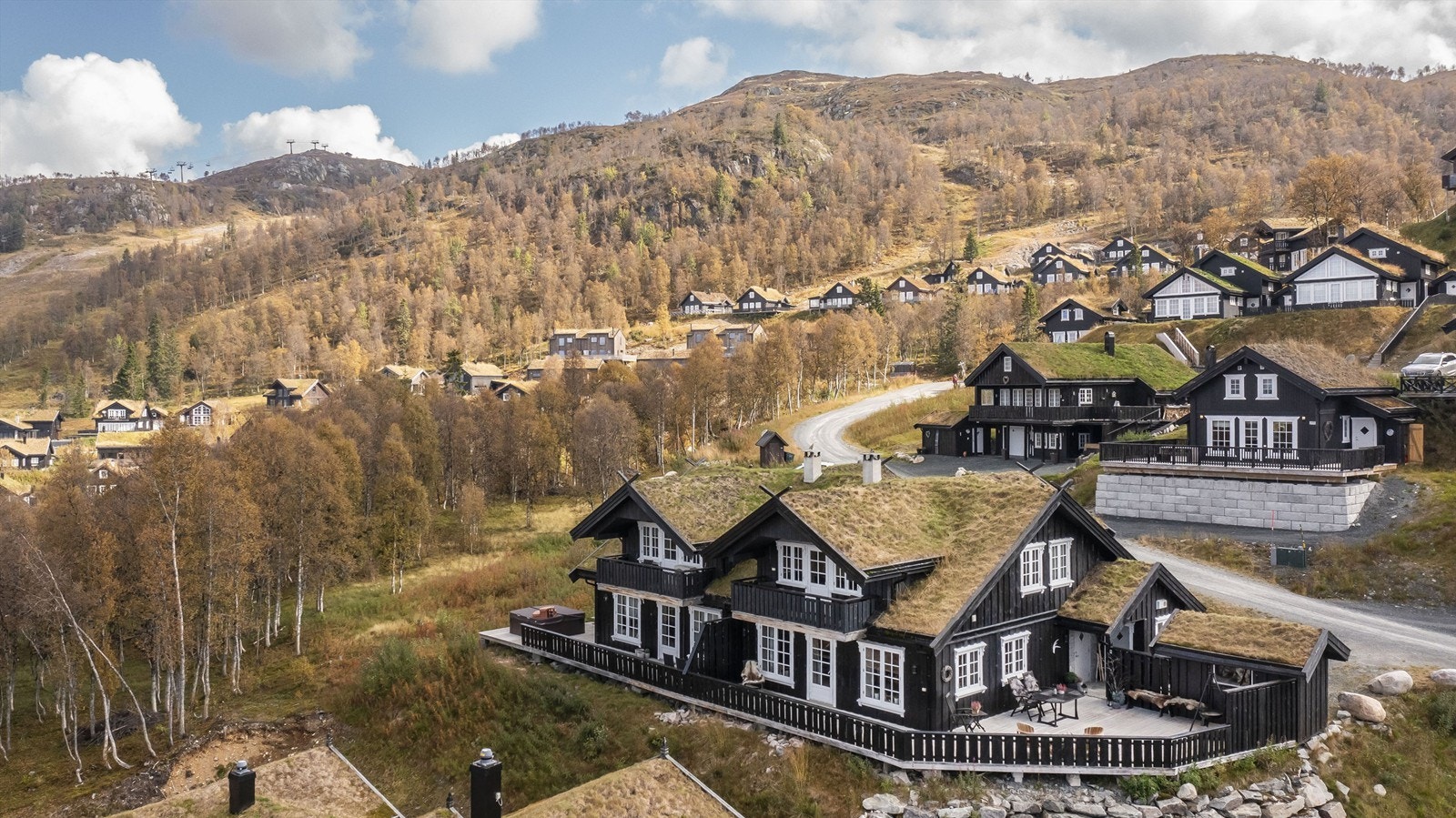 Fredrik Christoffersen presenterer: Holtarvegen 244! Galleribilde