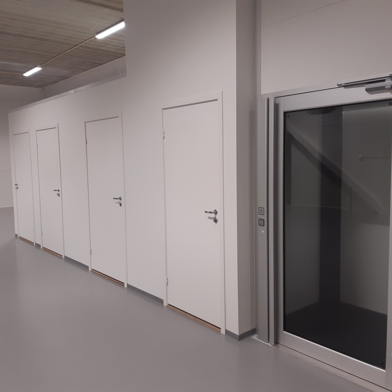 5-10 kontorarbeidsplasser i 2 etg i seksjon B er mulig Galleribilde