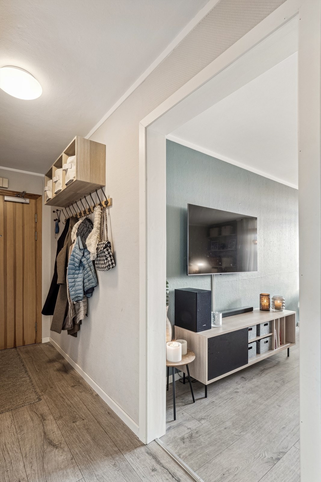 Entré mot stue Galleribilde