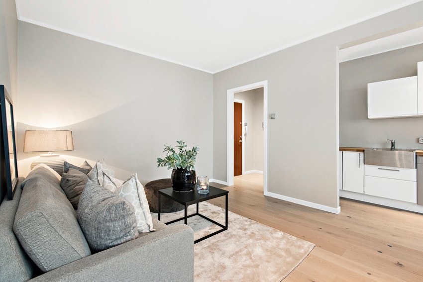 Leiligheten er arealeffektiv og praktisk, åpen løsning til kjøkkenet Galleribilde