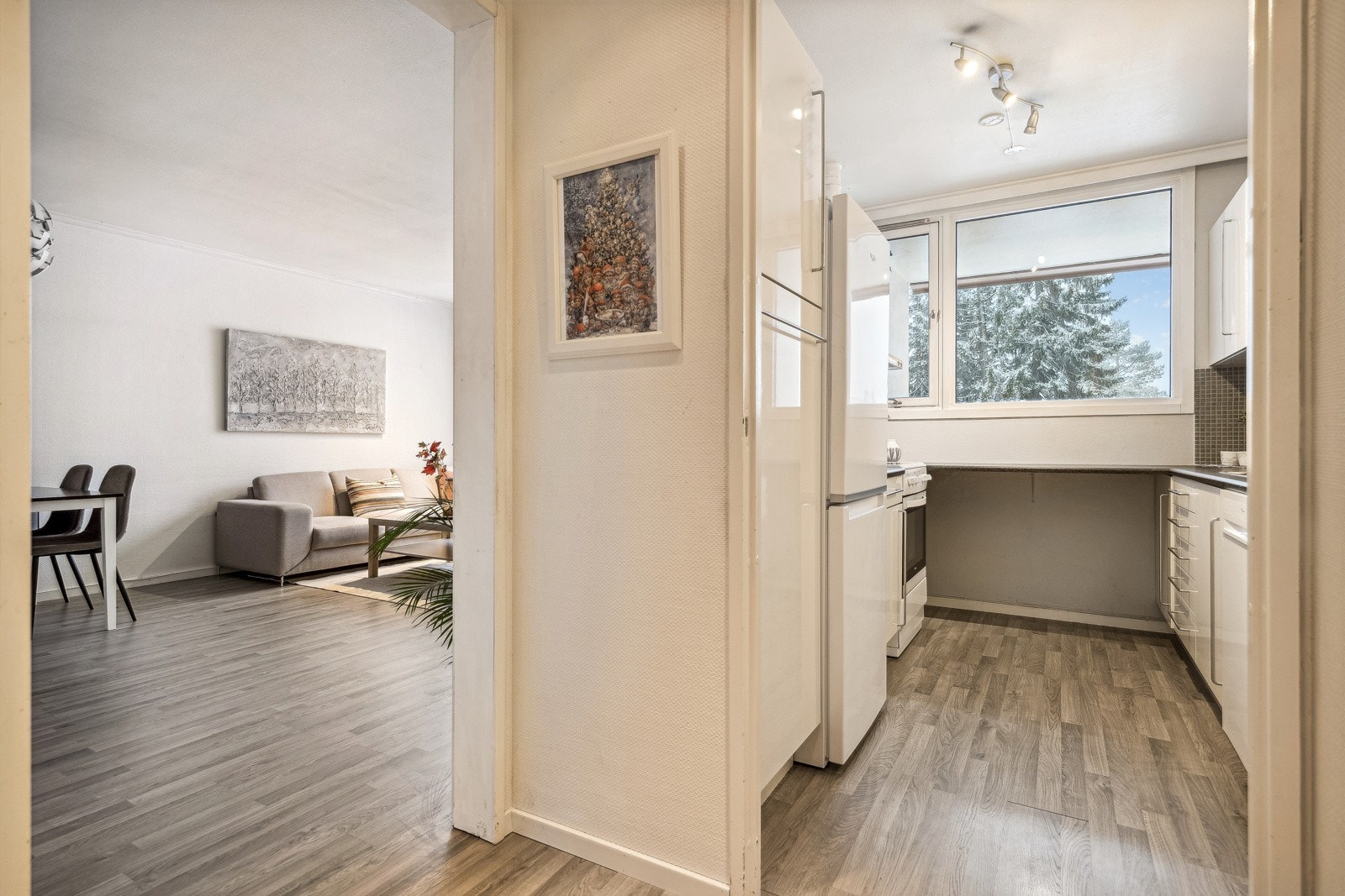 Leiligheten har en enkel og fin planløsning. Galleribilde