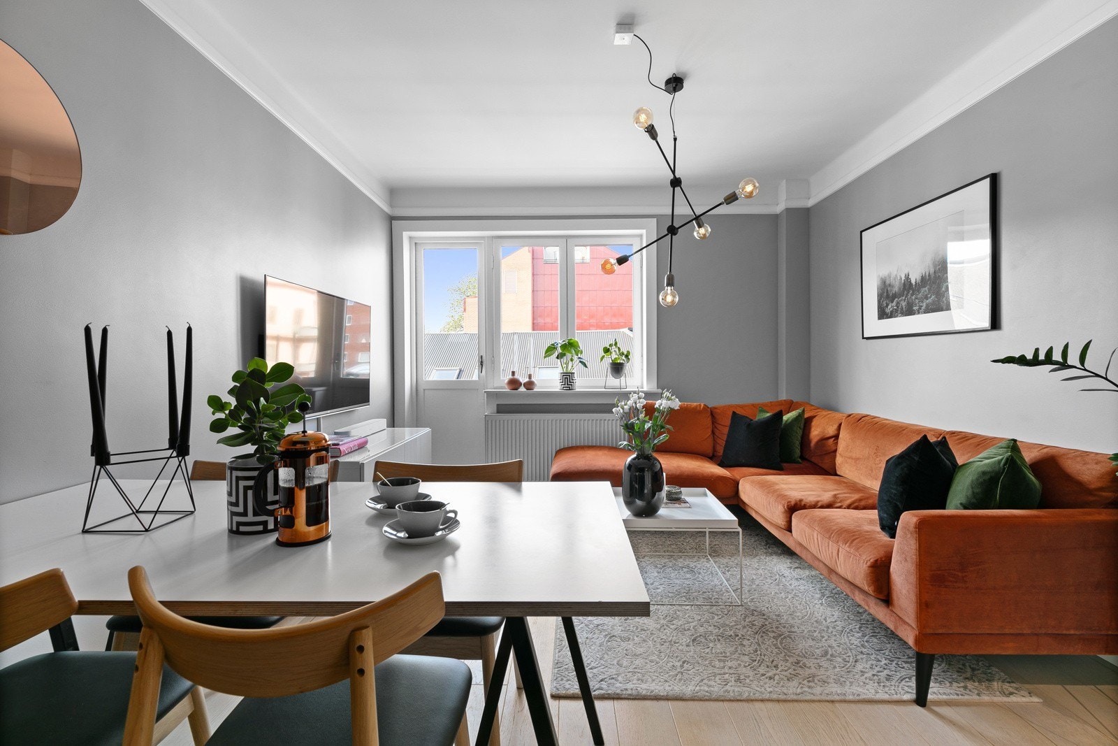 Sentralfyring/oppvarming, varmtvann, tv og internett inkl! Galleribilde