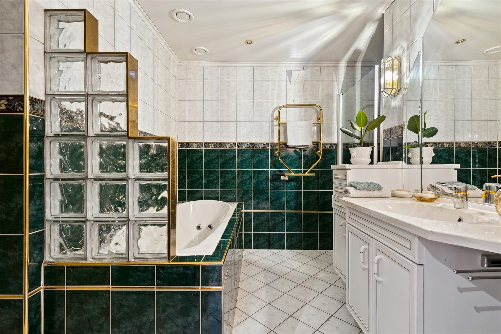 Baderom Galleribilde