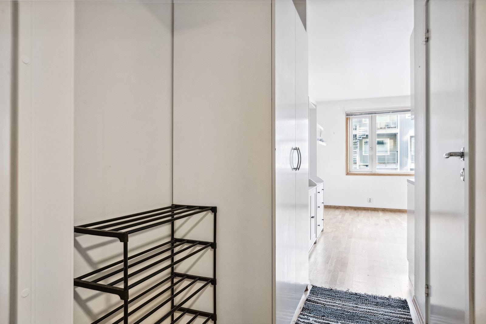 Entrè med oppbevaringsplass. Galleribilde