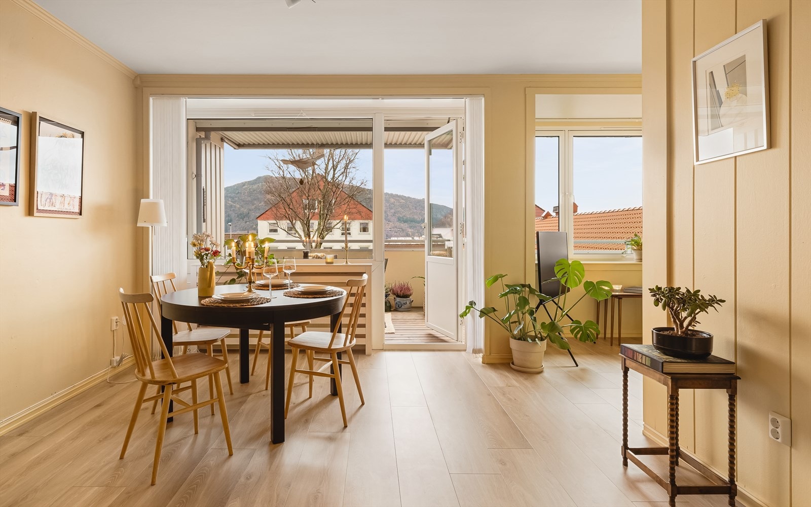 Leiligheten har svært sentral og attraktiv beliggenhet på alltids populære Landås. Galleribilde