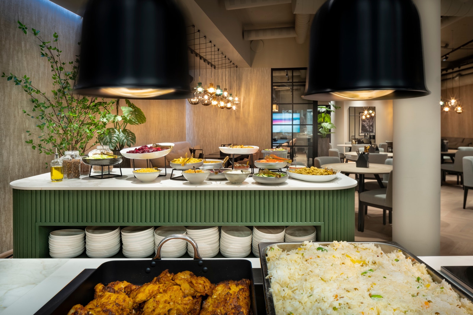 Personalrestauranten driftes av Toma Galleribilde