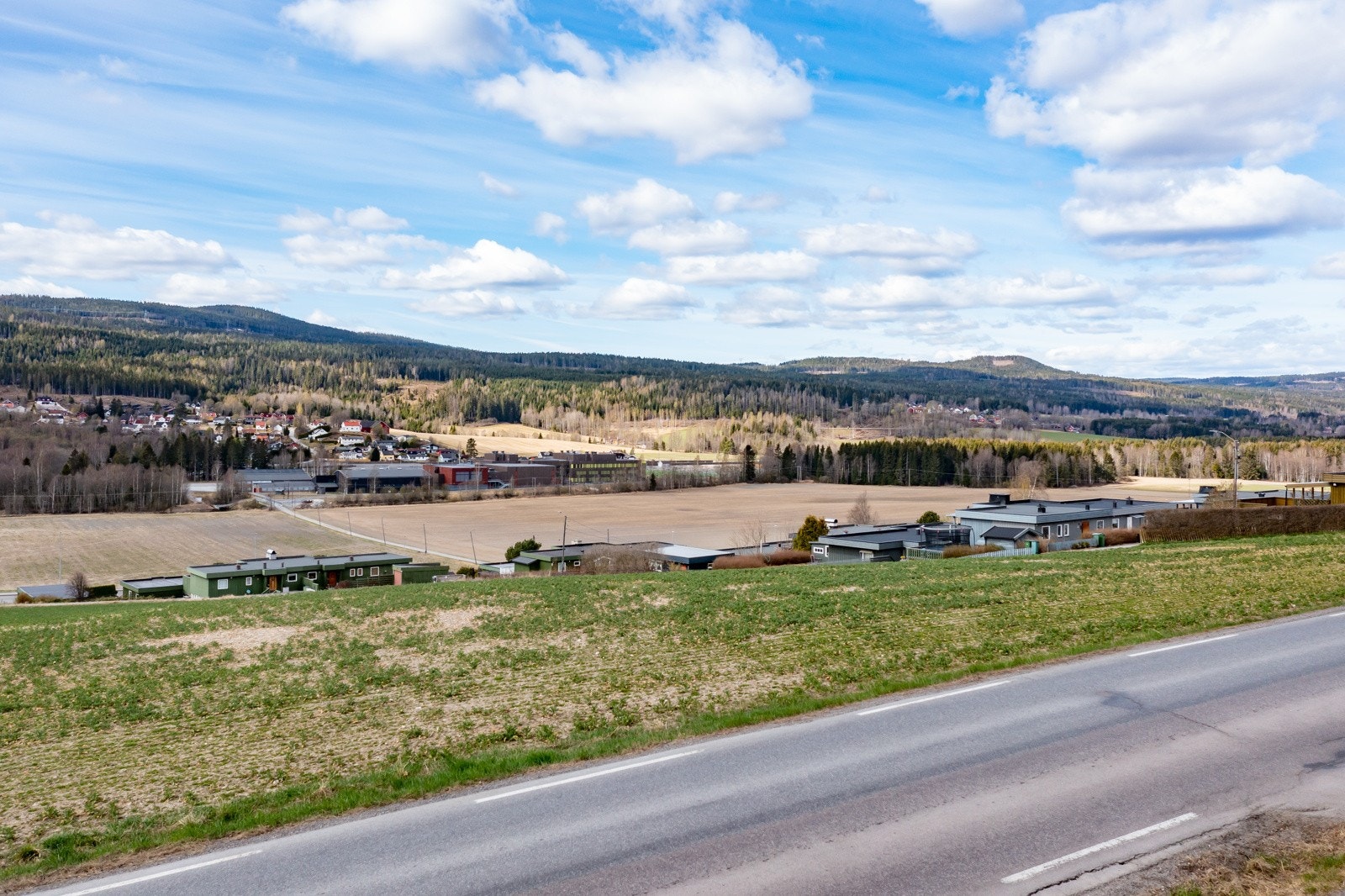 Ta kontakt med ansvarlig megler for spørsmål eller om tomten er av interesse! Galleribilde