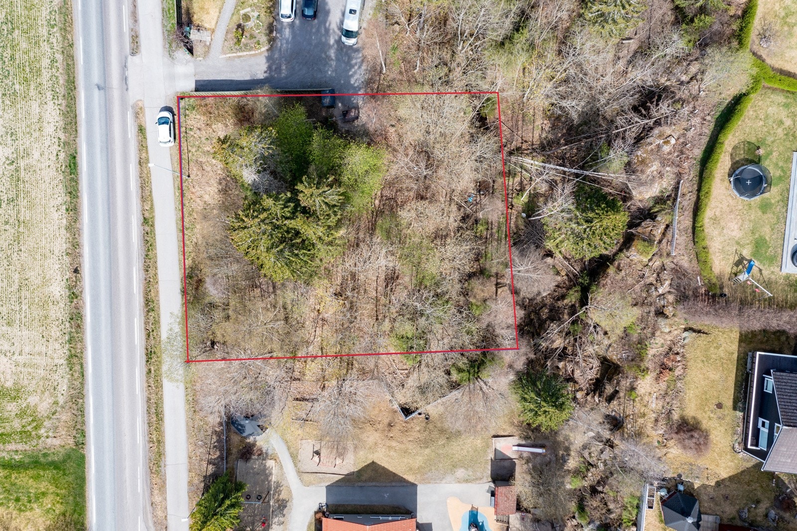 Markeringen av tomten er kun ment som illustrasjon og kan avvike fra faktiske tomtegrenser. Galleribilde