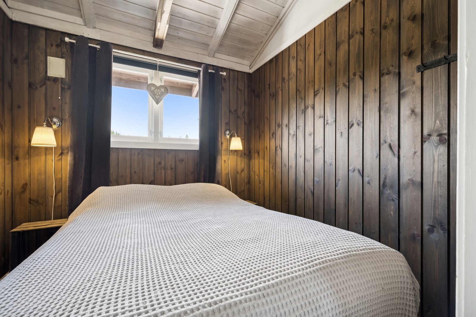 Hytta inneholder 2 soverom. Galleribilde