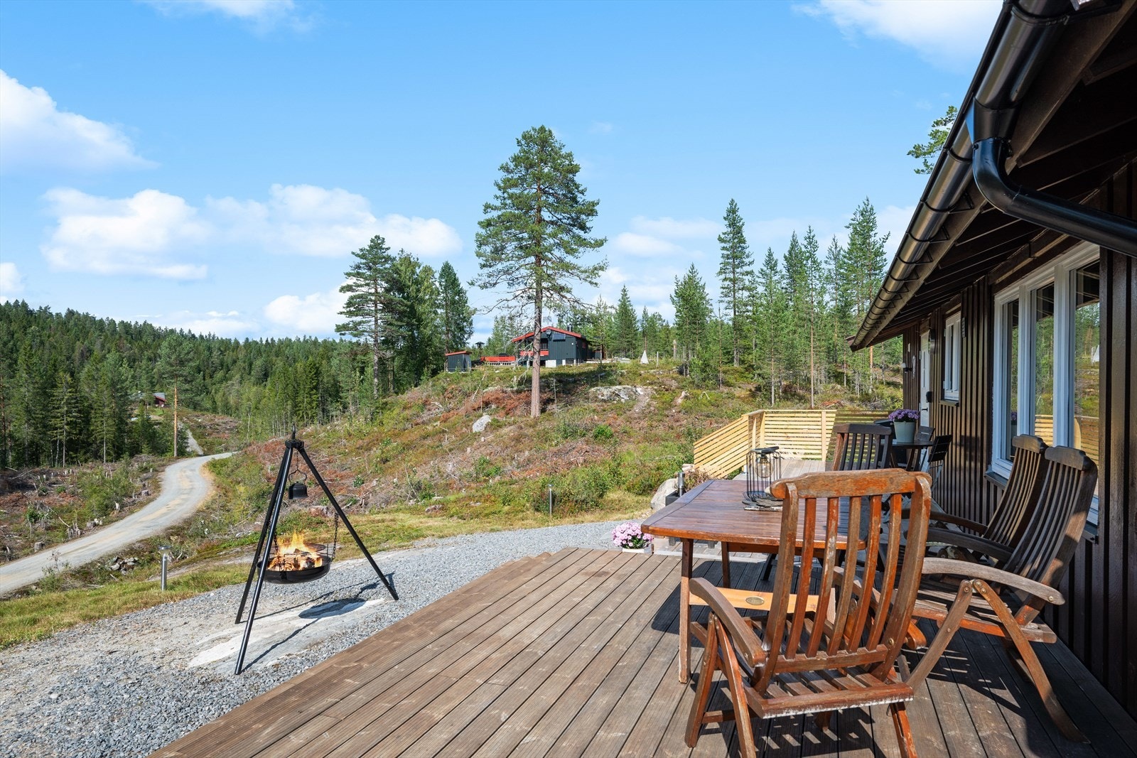 Hytta ble oppgradert med bl.a. nye vinduer og taktekking i 2020. Galleribilde