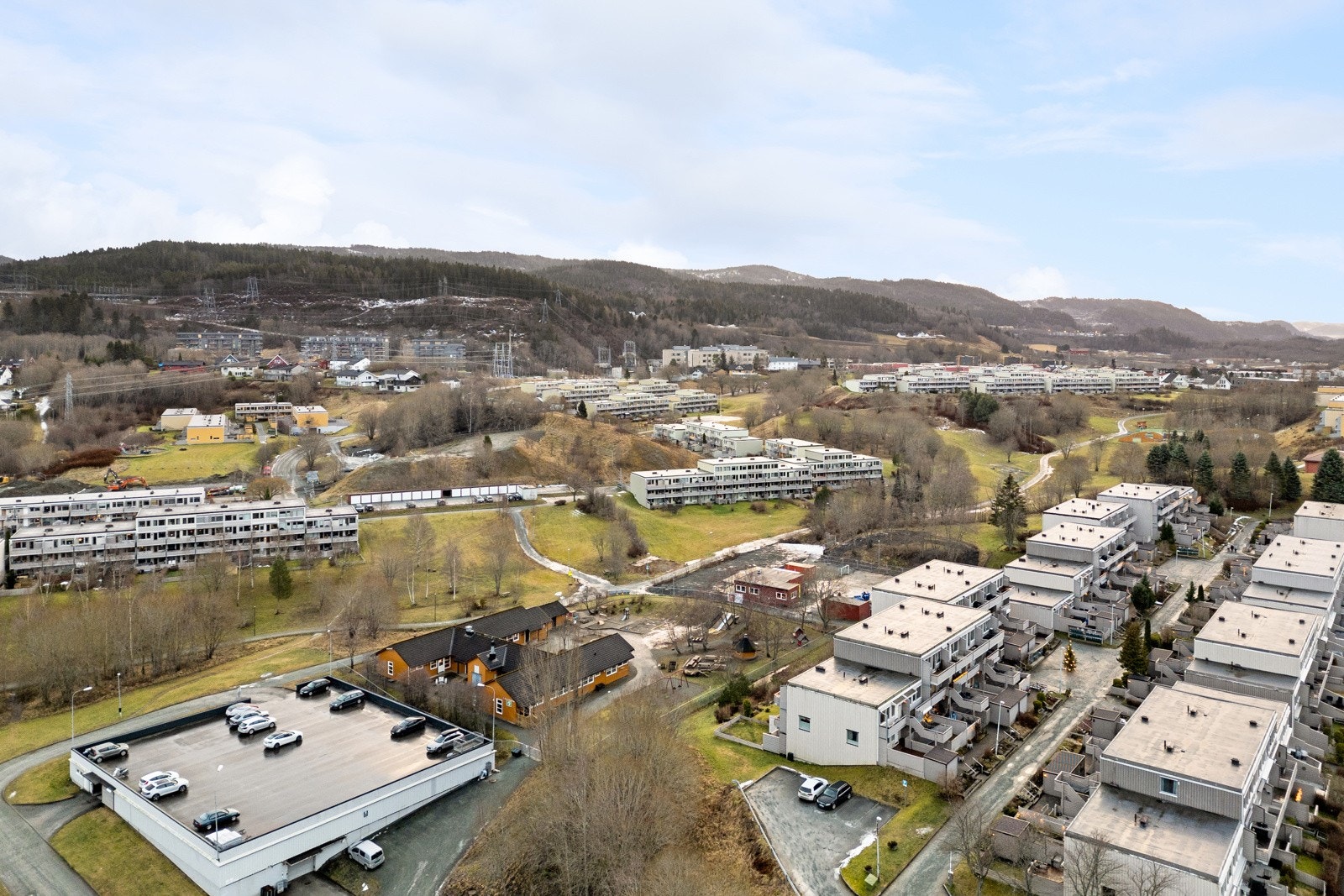 En lys og delikat 2- roms leilighet med tilbaketrukket beliggenhet. Galleribilde