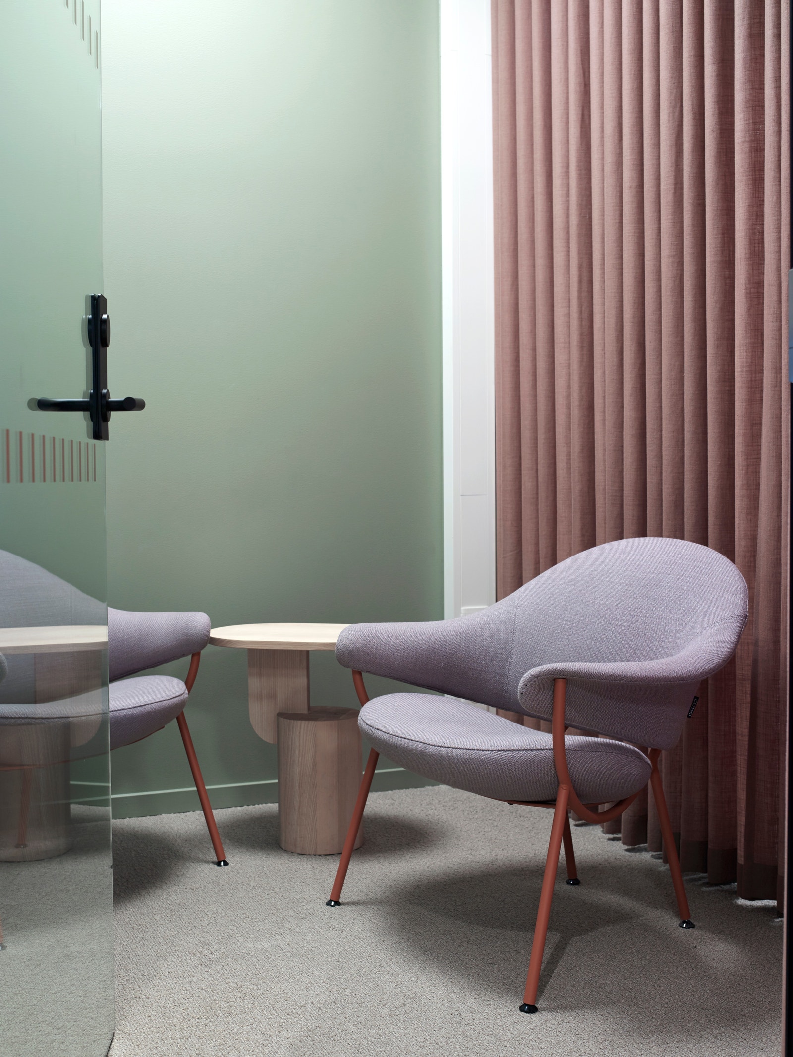 Inspirasjonsbilder fra annen etasje i bygget (interiørarkitekt Nina Wolff fra Curious Yellow). Galleribilde