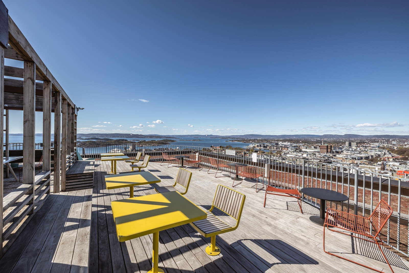 Byens beste utsikt fra felles takterrasse Galleribilde