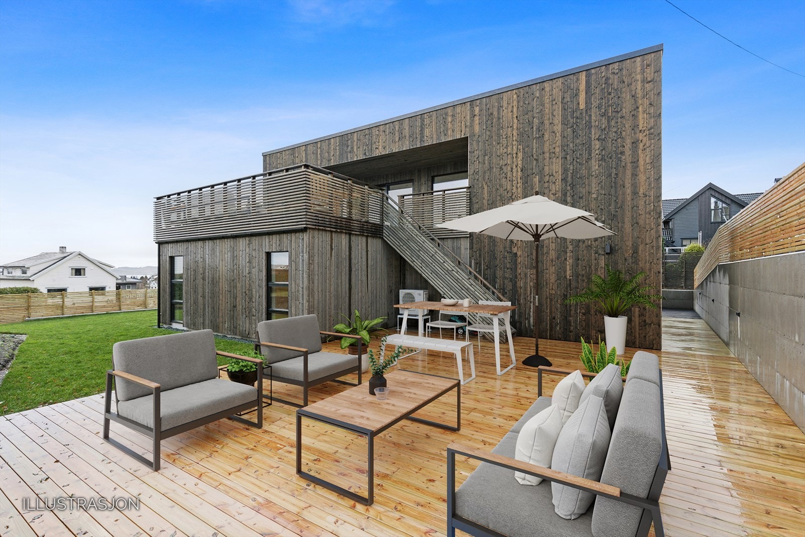 Stor terrasse på bakkeplan. Her er det også lagt trekkerør for evt. en fremtidig hagestue eller lignende. Galleribilde