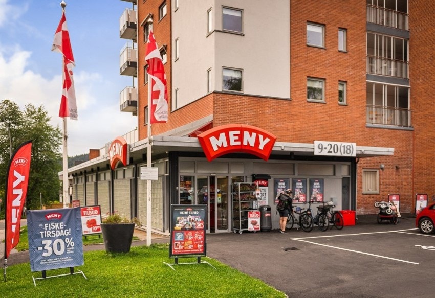 Meny på Kringsjå med fin ferskvaredisk. Galleribilde