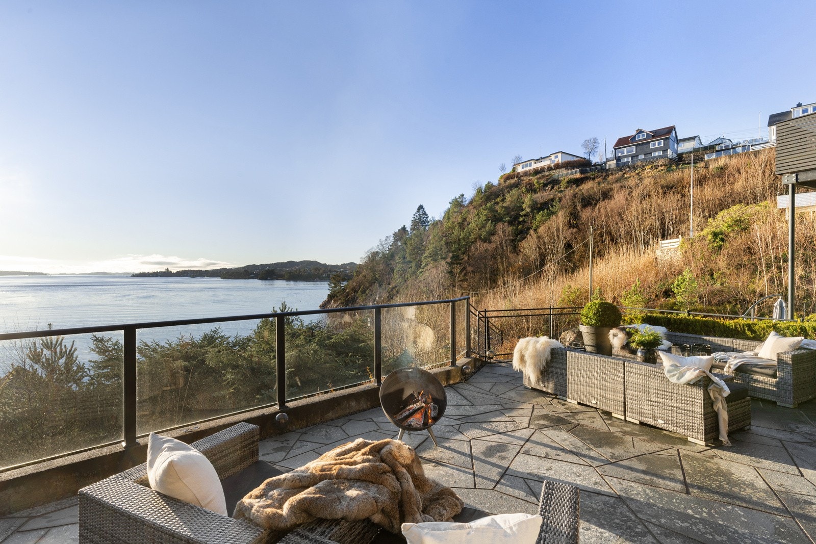 Nyt finværsdagene i fred og ro. Galleribilde