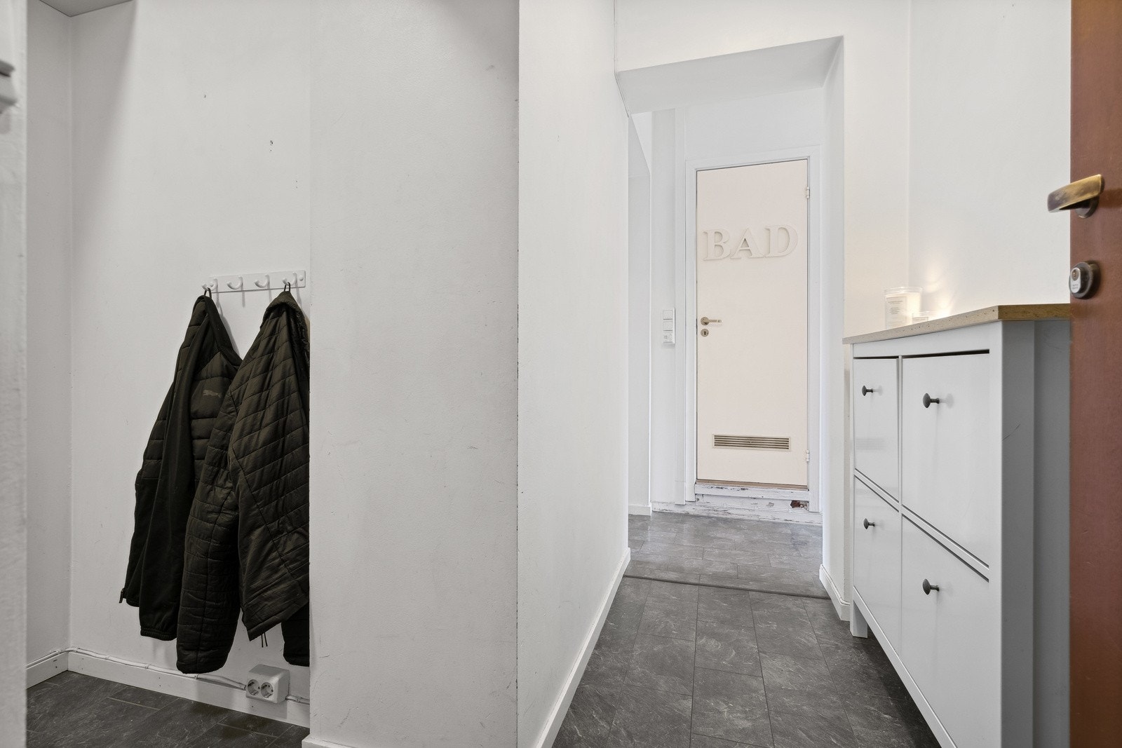 Leiligheten disponerer en intern bod på 3kvm ved entreen. Galleribilde