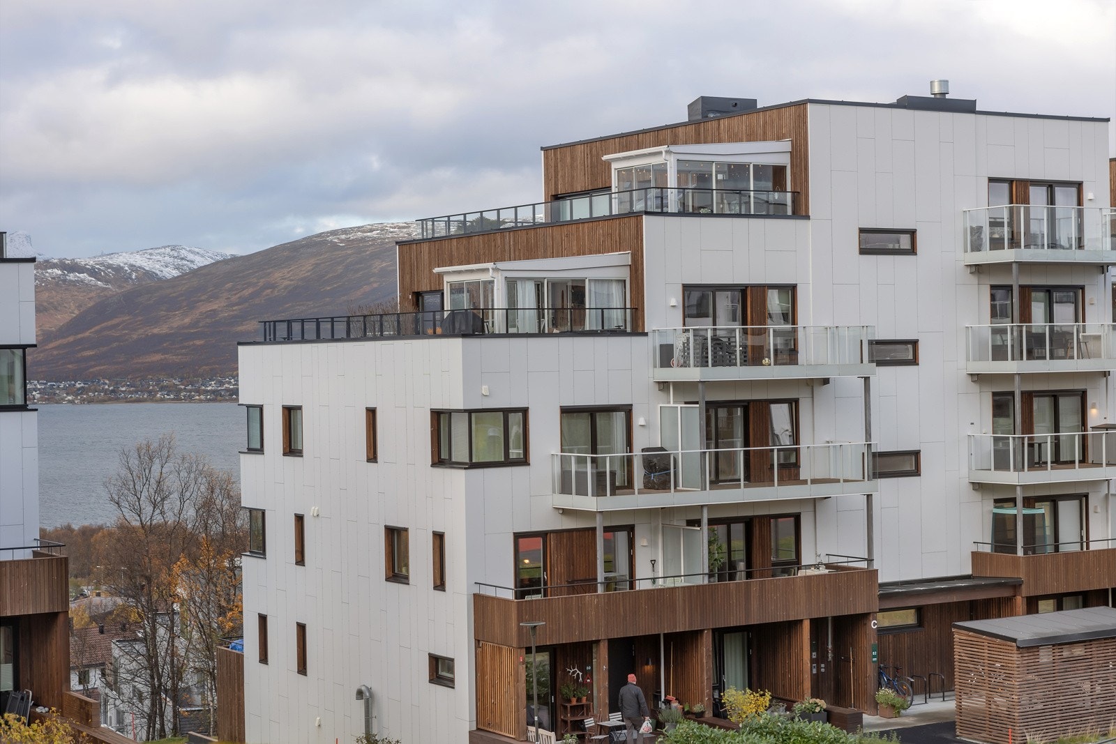 Marmælen 82 er i fremste rekke i Norrøna Boligpark på Tromsøyas vestside Galleribilde