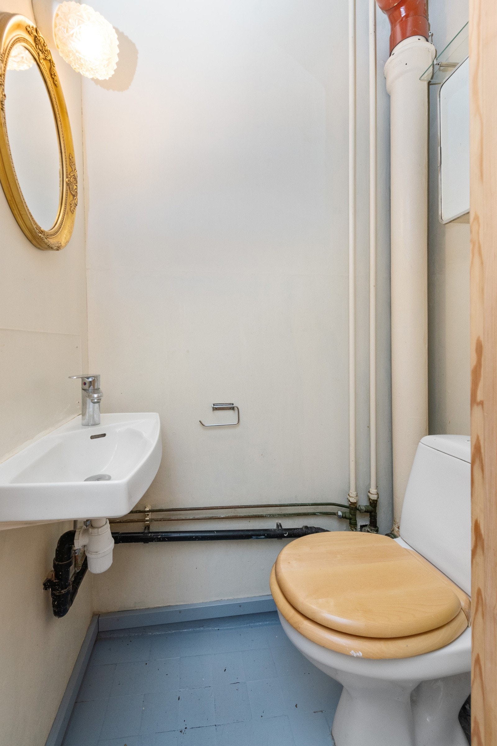 Leilighet 2. etg, wc Galleribilde