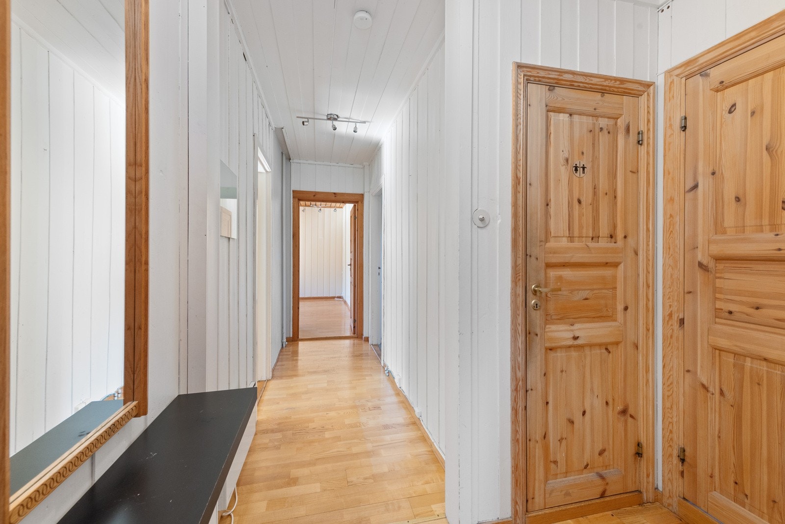 Leilighet 2. etg, gang Galleribilde