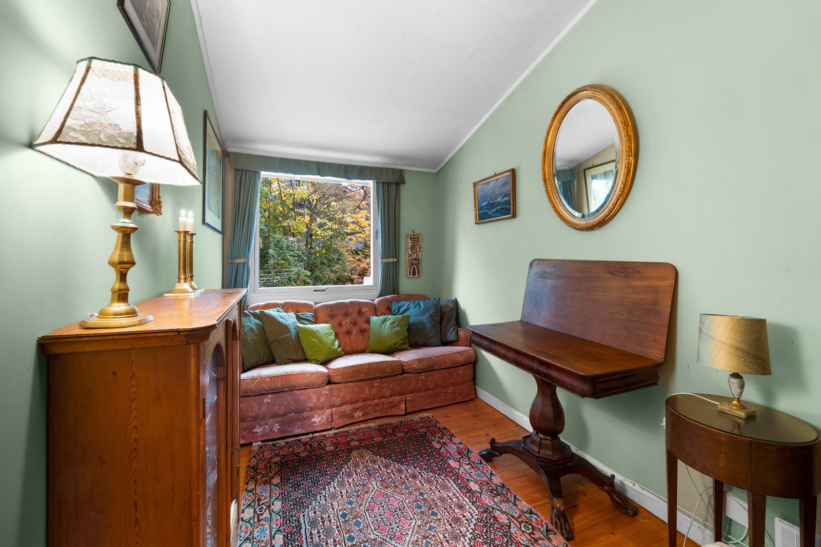 Soverom nr. 2 i boligens 2. etasje Galleribilde