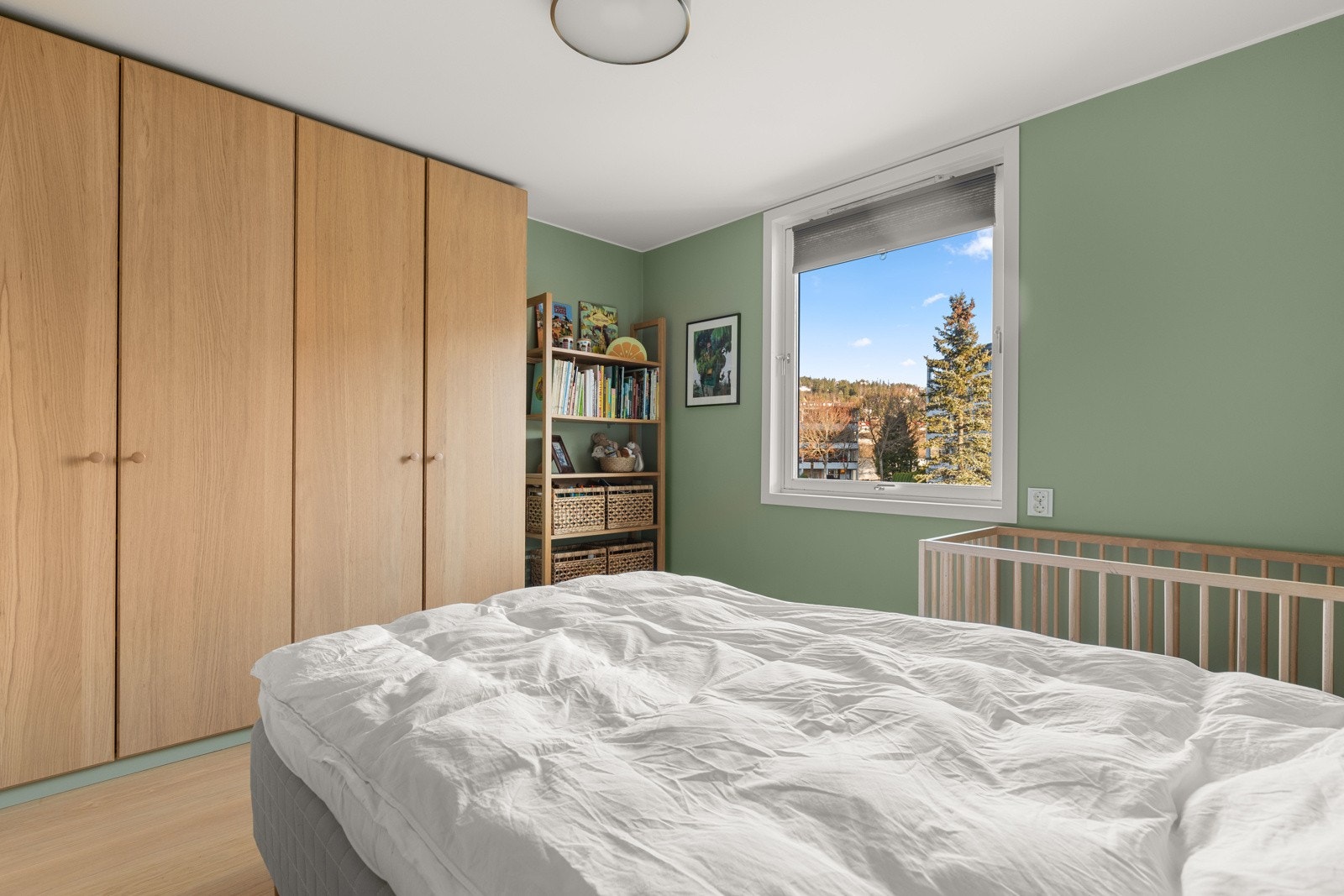 Også her er det etablert flott garderobeløsning. Galleribilde