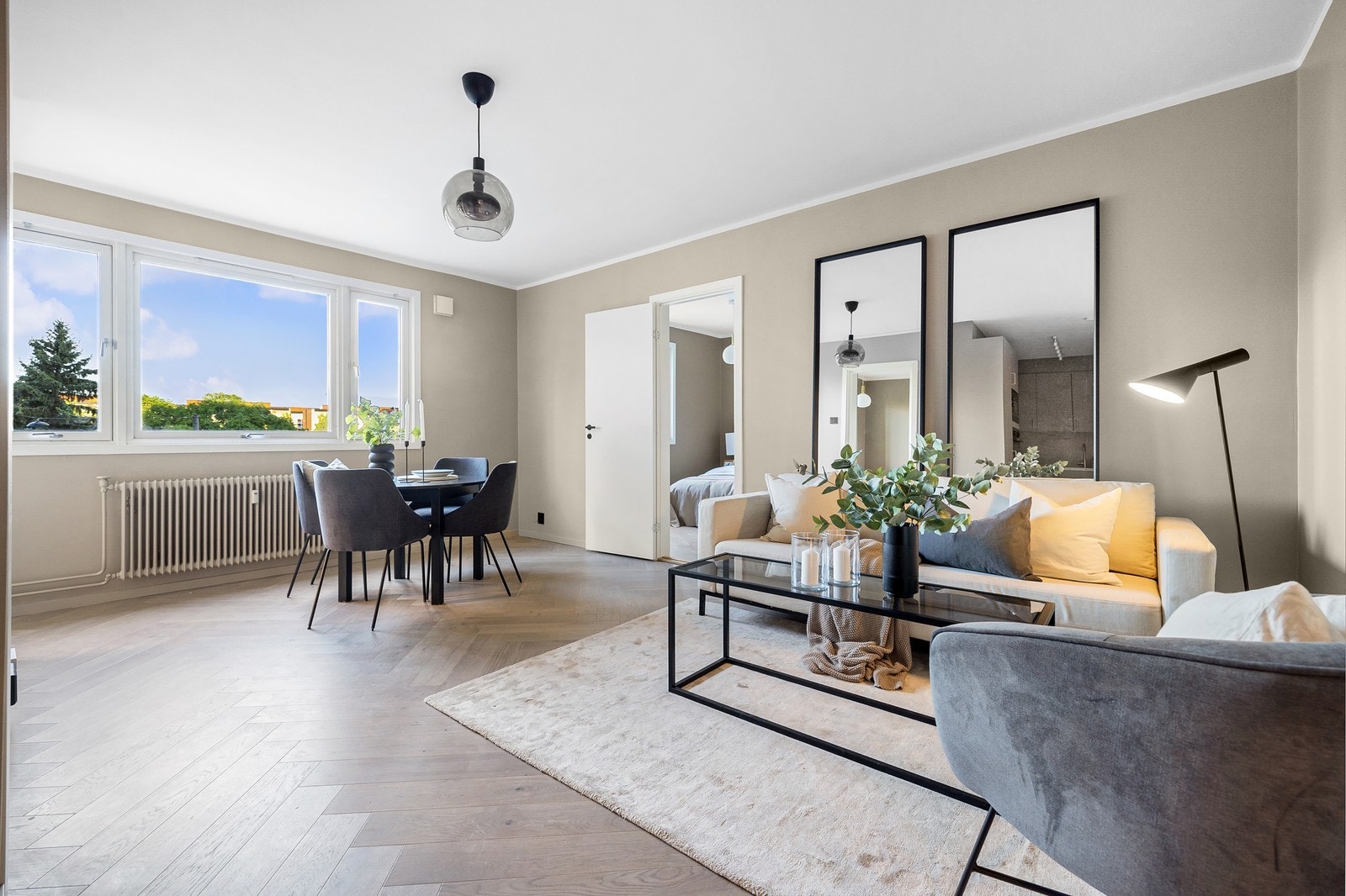 Velkommen på visning i Brochmanns gate 7! Leiligheten ble pusset opp i 2022 Galleribilde